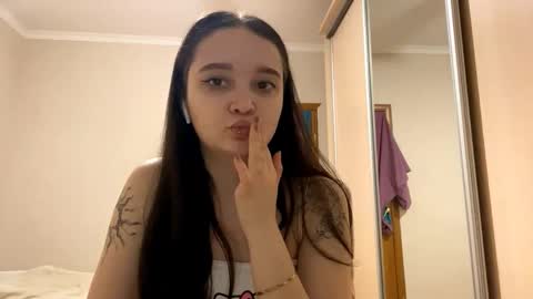 Yumi online show from February 2026 03:09:02 PM