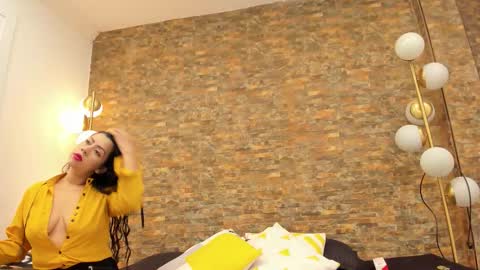 Thalia online show from December 2025 01:05:02 PM