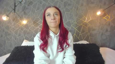 Snapshot of thalira_angels chatting on May 2026 06:27:02 PM THALIRA ANGELS online show from May 2026 06:27:02 PM