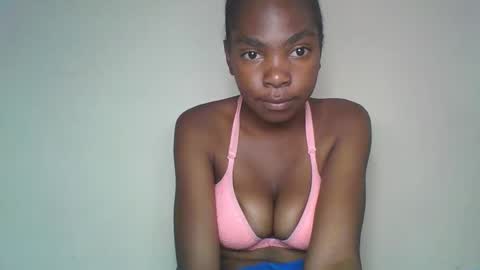 thalyra online show from April 2026 08:06:01 AM