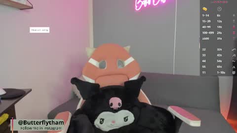 Snapshot of thamara_cooper_ chatting on June 2026 10:43:01 PM thamara_cooper_ online show from June 2026 10:43:01 PM