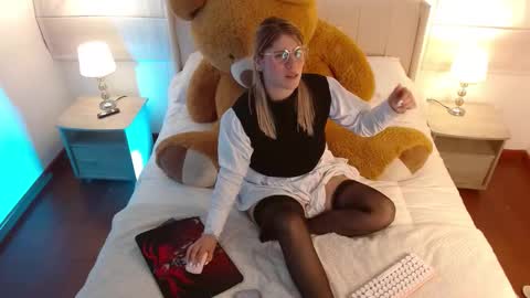   online show from December 2024 12:22:01 AM