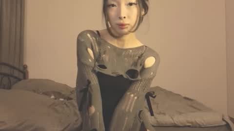 thanos_world1321002 online show from October 2025 05:46:02 PM