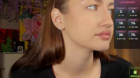 Your Eva online show from November 2025 06:07:02 AM