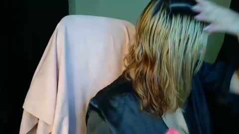 Snapshot of thatgirl2003 chatting on November 2025 12:05:02 PM online show from November 2025 12:05:02 PM