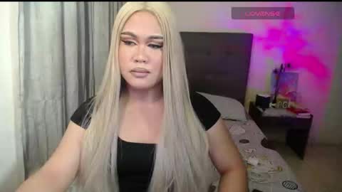 Snapshot of thatgirloctavia chatting on March 2025 12:45:01 PM NOEY online show from March 2025 12:45:01 PM