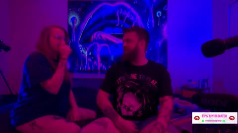 Snapshot of thatonecouple912 chatting on December 2025 01:21:02 AM ThatOneCouple online show from December 2025 01:21:02 AM