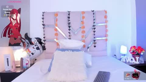 Thayler  online show from October 2025 11:22:01 AM