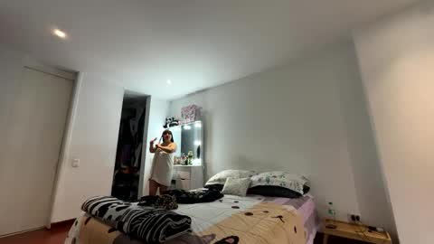 i am Cat  online show from March 2026 03:50:01 PM