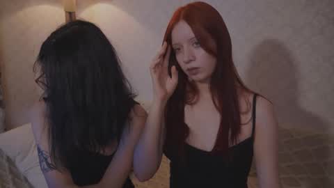 EllaLyn online show from September 2025 07:57:01 PM