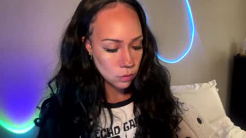 Snapshot of the_dahli_mama chatting on October 2025 01:39:01 AM the_dahli_mama online show from October 2025 01:39:01 AM