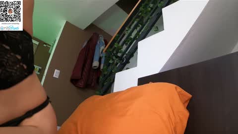 Anna online show from September 2025 01:28:01 AM