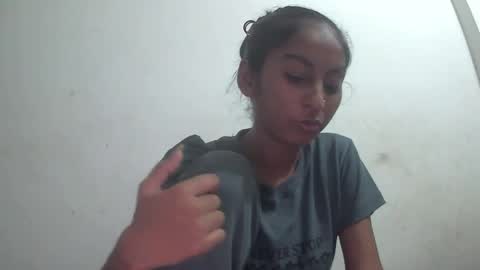 Suzan Sexy online show from April 2026 03:52:01 PM