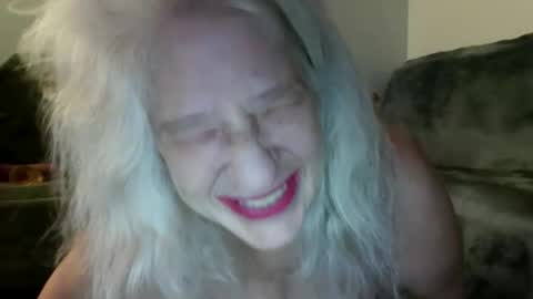 The Arctic Milf online show from May 2026 12:22:02 PM