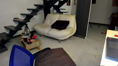 thebadwolf818 online show from July 2026 03:20:01 AM