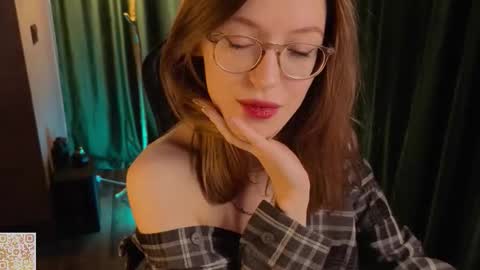 Emma 3 online show from February 2026 10:09:01 AM