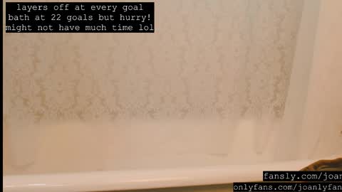 Joan online show from November 2025 09:08:01 PM