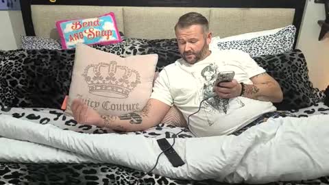 Snapshot of thedaddyest chatting on May 2026 11:39:01 AM thedaddyest online show from May 2026 11:39:01 AM