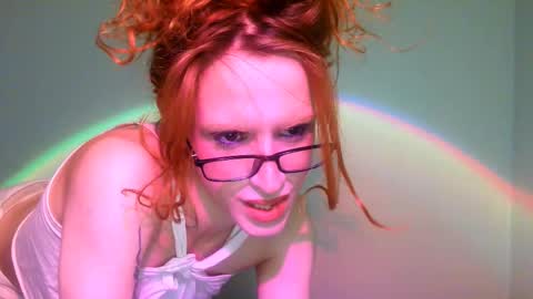 Snapshot of thedollxxxperience chatting on February 2025 06:04:02 PM Yolanda online show from February 2025 06:04:02 PM