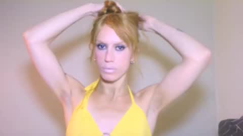 Snapshot of thedollxxxperience chatting on November 2025 05:04:02 PM Yolanda online show from November 2025 05:04:02 PM