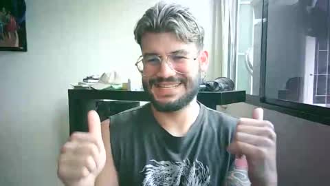 Snapshot of thedragonboyxxx chatting on April 2026 07:14:01 PM thedragonboyxxx online show from April 2026 07:14:01 PM