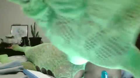 TheeTashelly online show from October 2025 07:20:01 AM