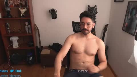 Snapshot of thefckingwolf chatting on October 2025 05:31:02 PM Wolf Independent model online show from October 2025 05:31:02 PM