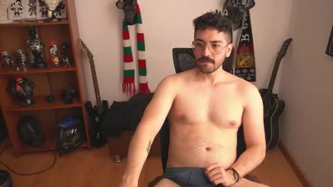 Snapshot of thefckingwolf chatting on December 2025 03:43:01 PM Wolf Independent model online show from December 2025 03:43:01 PM