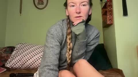 Fae online show from November 2025 07:36:02 PM