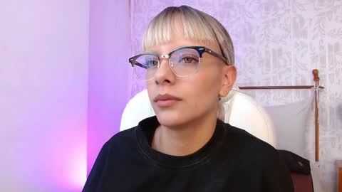 Peyton online show from December 2025 03:23:01 AM