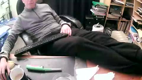 Snapshot of thegoodteacher54 chatting on November 2025 04:22:02 PM paul online show from November 2025 04:22:02 PM