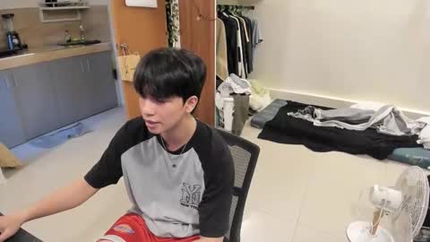 Green online show from October 2025 11:57:02 PM