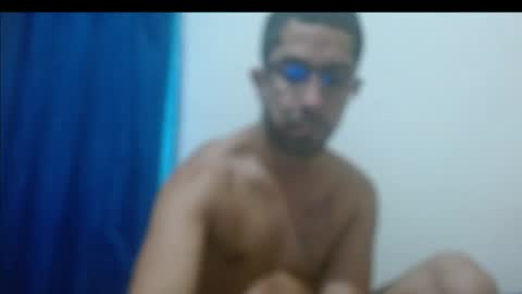Snapshot of thehousedog chatting on June 2026 05:15:01 PM thehousedog online show from June 2026 05:15:01 PM