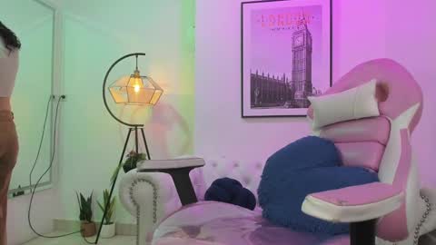 Theia  online show from February 2025 12:40:01 PM