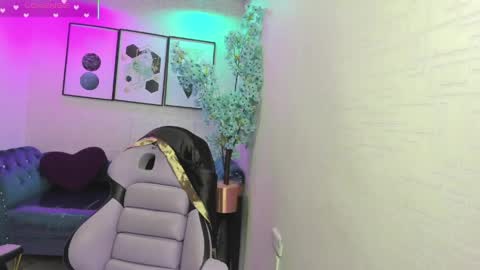 Theia  online show from April 2026 12:27:01 PM