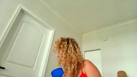 Lily Marie online show from March 2025 08:11:01 PM