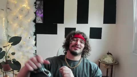 Snapshot of thejohnnystone chatting on May 2026 11:02:02 PM Johnny Stone online show from May 2026 11:02:02 PM