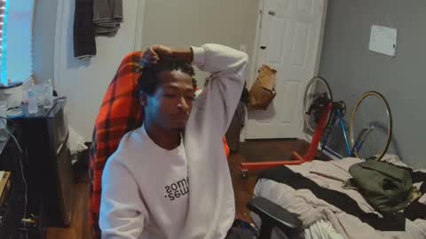 Snapshot of thelewdgamer chatting on December 2025 10:05:01 PM thelewdgamer online show from December 2025 10:05:01 PM