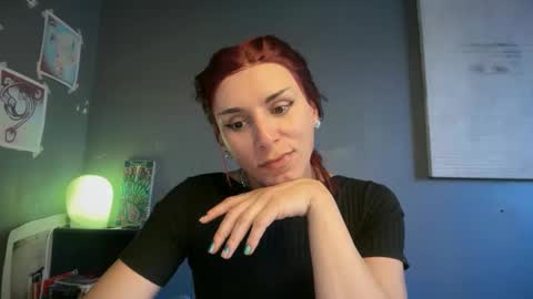 Lucy Lucy online show from April 2026 09:02:02 PM