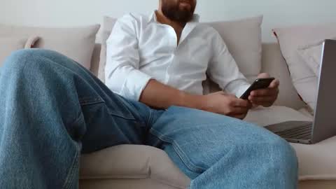 TheMonarchGoat online show from September 2025 07:51:02 AM