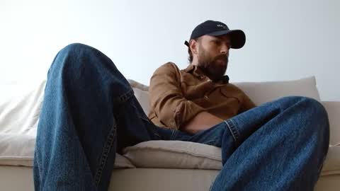 TheMonarchGoat online show from December 2025 10:57:01 AM