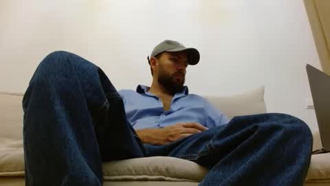 TheMonarchGoat online show from January 2026 04:06:02 AM