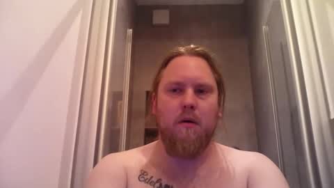 thenewdude1992 online show from April 2026 07:03:02 PM