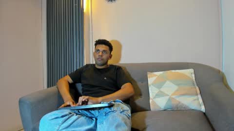 theo_morris online show from March 2026 04:14:02 AM