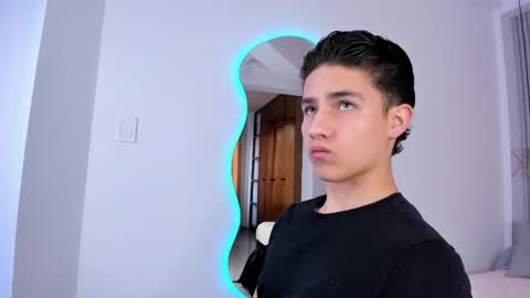  THEO- MATEO  online show from January 2025 01:57:01 PM