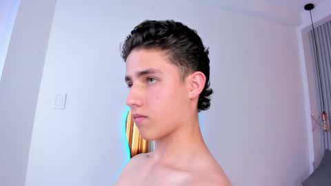  THEO- MATEO  online show from January 2025 07:59:02 PM