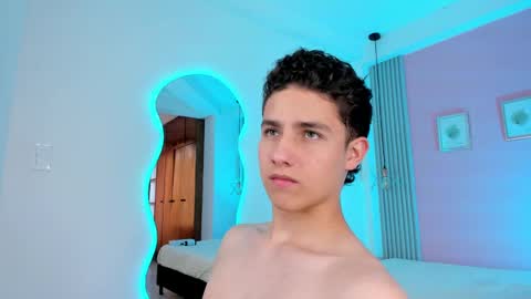  THEO- MATEO  online show from January 2025 05:05:01 PM