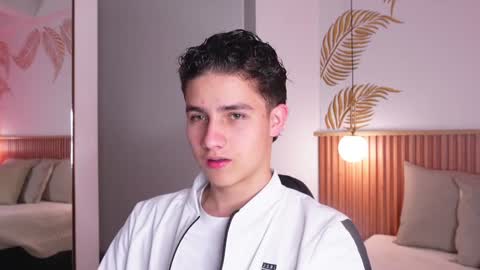  THEO- MATEO  online show from February 2025 12:57:02 PM