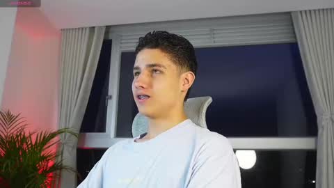  THEO- MATEO  online show from February 2025 11:23:02 PM