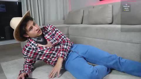  THEO- MATEO  online show from November 2025 11:16:01 PM